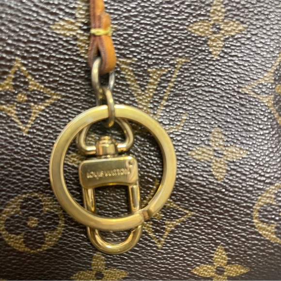 SOLD🚨🚨🚨VGUC Vuitton Artsy Monogram MM - Picture 12 of 16
